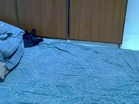 icy_pearl webcam