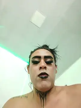 Perla_Hotcortes webcam