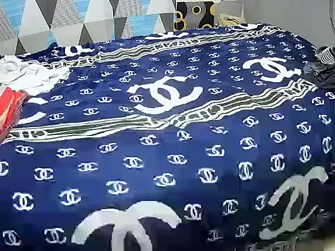 Trish_CurveCock webcam