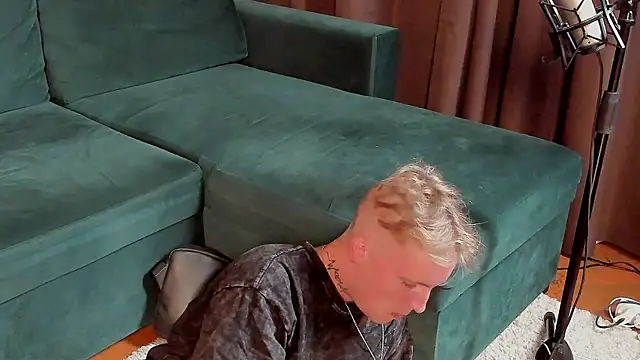 SweetBoyAlexx webcam