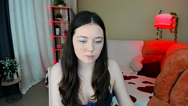 AlluringLookk webcam