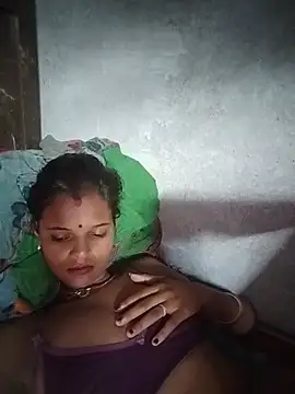 Maya_bhoji live cam on StripChat