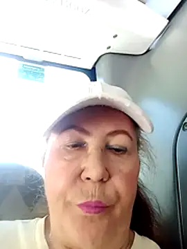 Hottie-Mom