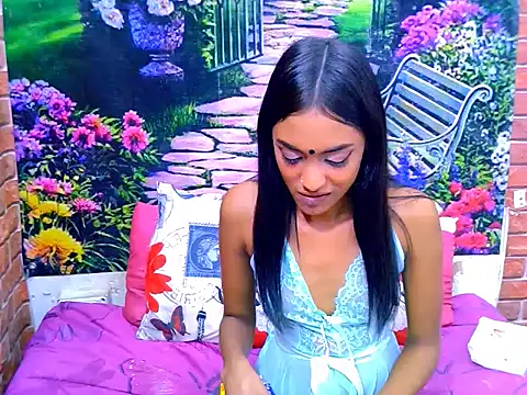 IndianPretty14u2Luv webcam