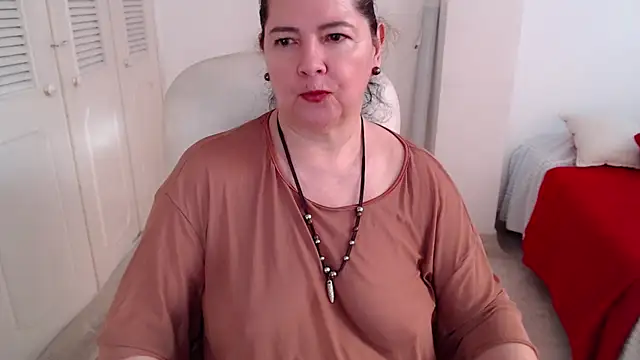 leonela_69 webcam