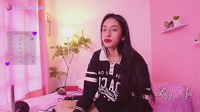 Lucyanajoi webcam
