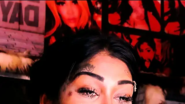 indian_dreamgirl webcam