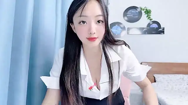Winnie666999 live cam on StripChat
