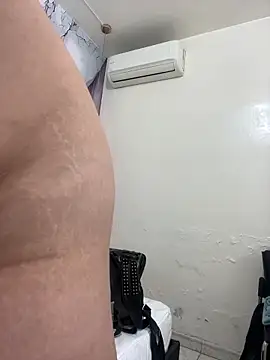 Lia_sexx live cam on StripChat
