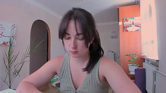 cClandesTina live cam on StripChat
