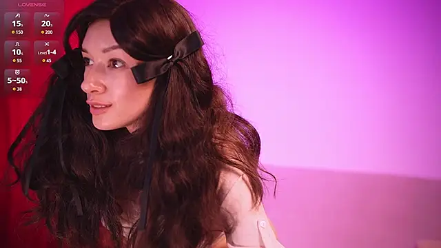 YourDarlingVivian webcam