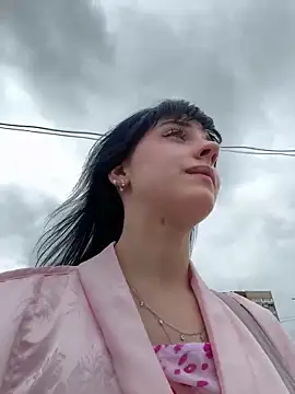 Only_April webcam