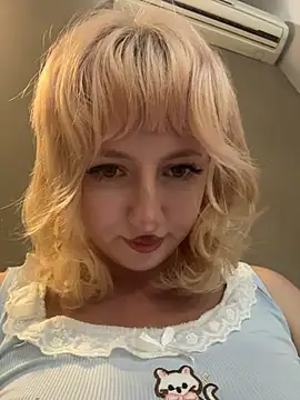 RonnieKiss webcam
