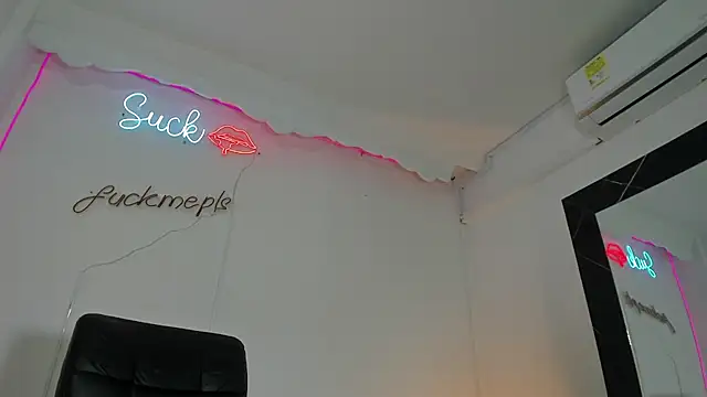 Rpoolrboy webcam