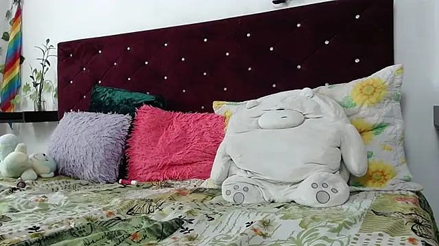 Saraanova1 webcam