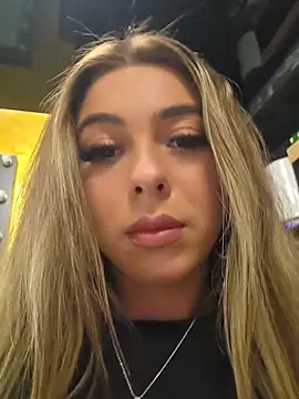 AylinRosee webcam