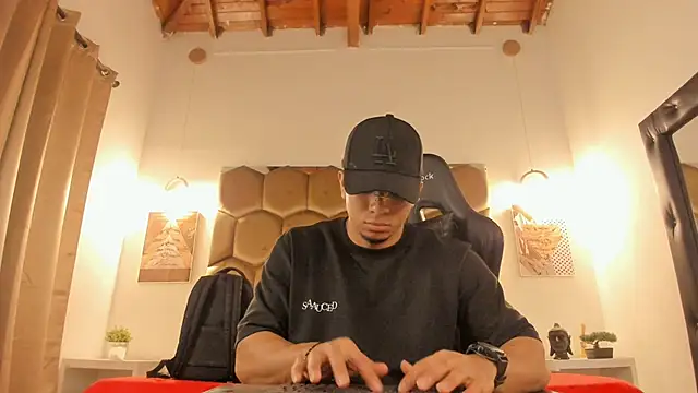 Jayden_VanceJS webcam