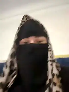 Bisan_sexy live cam on StripChat