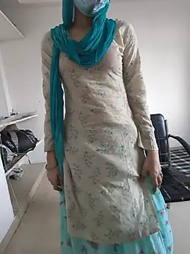 zoya_baby_ webcam
