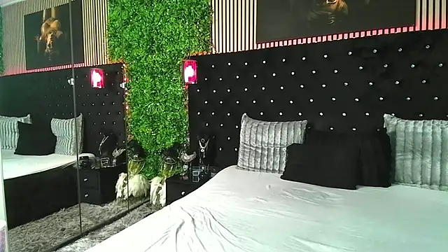 InannaStar webcam