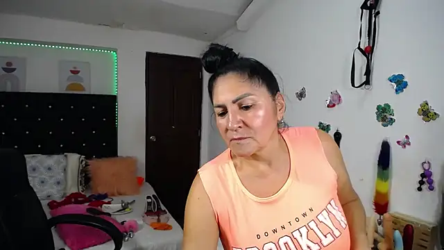 mature_bigboobs10 webcam