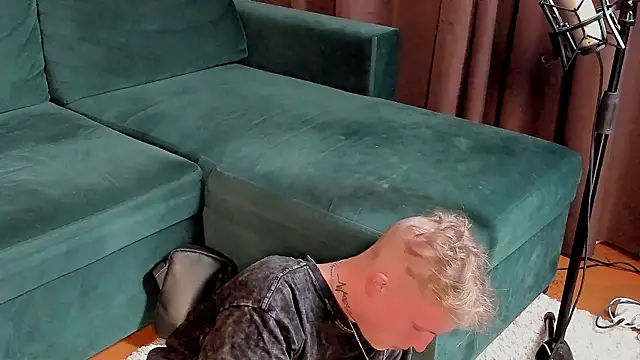 SweetBoyAlexx webcam