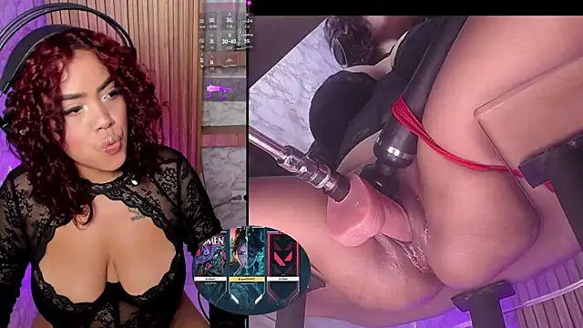 NinaCapelli webcam