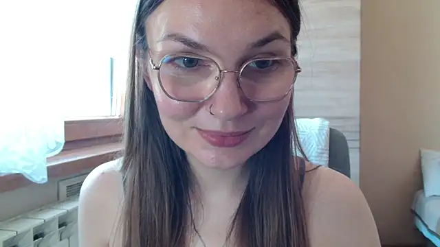 LooveELLYx webcam