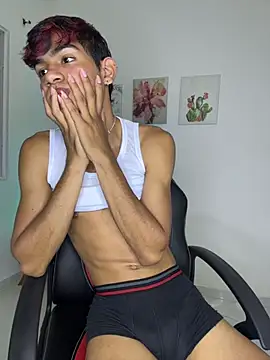 cherub_ (M twink) - Take off shirt🤫
