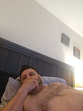 roddog18 (Ask my age) - Cum in the car