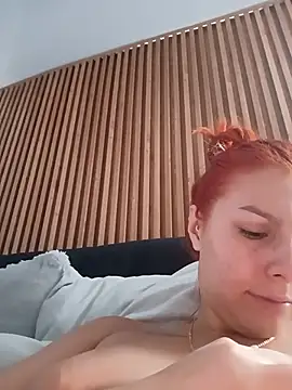 AnnyaEvans live cam