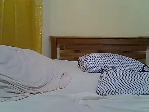 PrittyAnna webcam