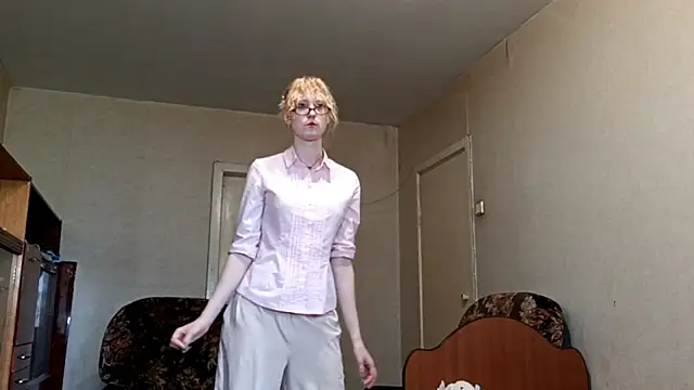 CuteLittleAngel webcam