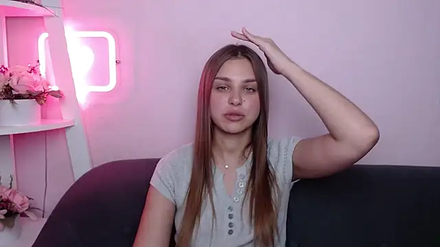 MilanaAngelAs webcam