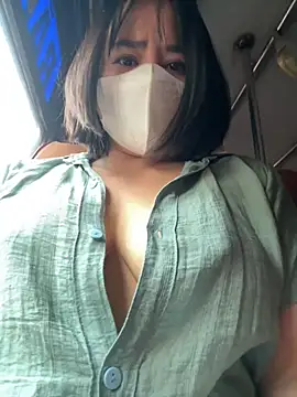 May-Squirt live cam