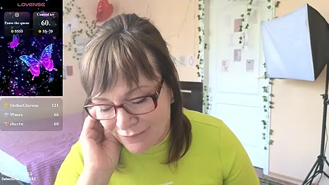 Miss_Moren webcam