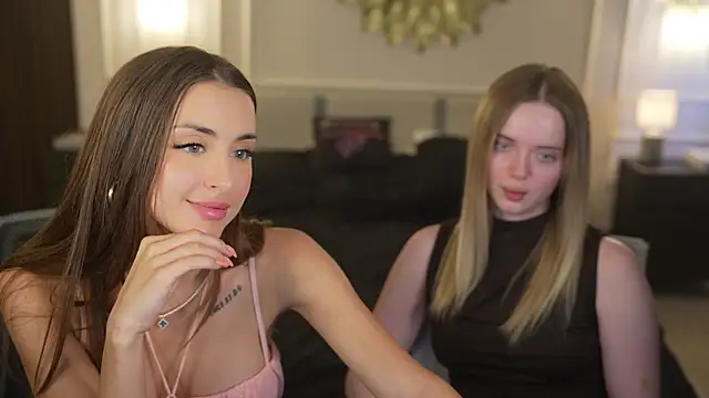 Luna_secretgirl webcam