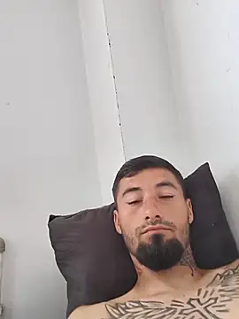 Negrila25 webcam