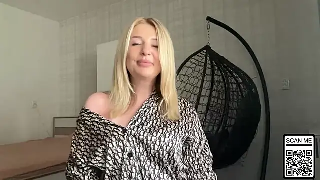 Blondie_xoxoxo webcam