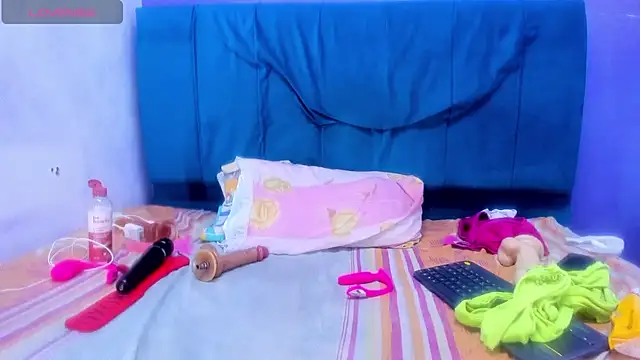 andrea_lopeez webcam