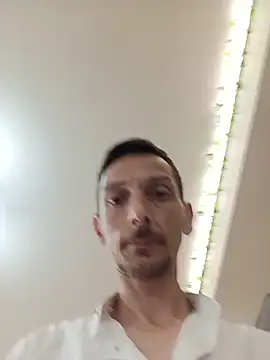 Andrealives webcam