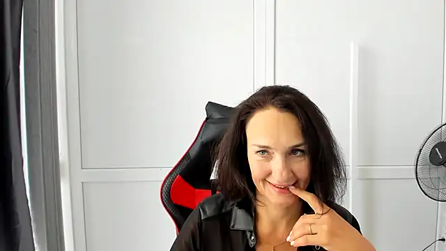 OliviaKateee webcam