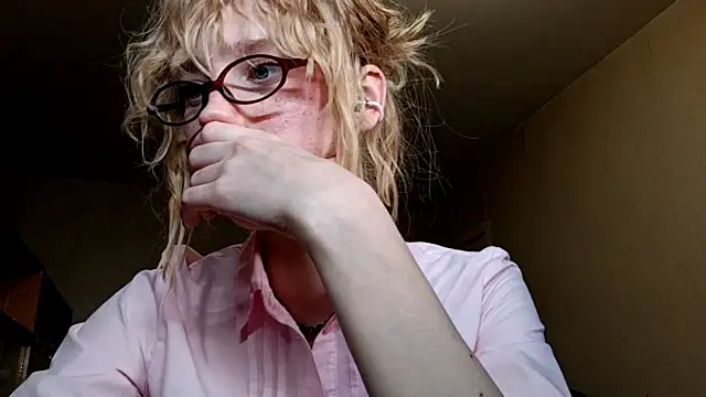 CuteLittleAngel live cam