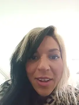 lil_jiggly live cam