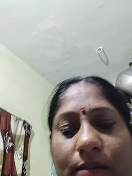 yamini1431 live cam