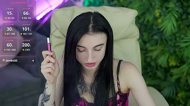 EmilyyMoon webcam