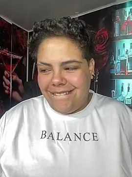 Hailey_Curvy live cam