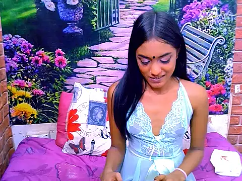 IndianPretty14u2Luv webcam