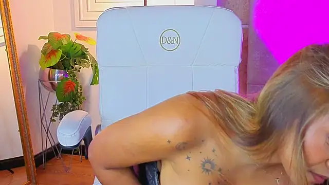 AlessiaLondon webcam