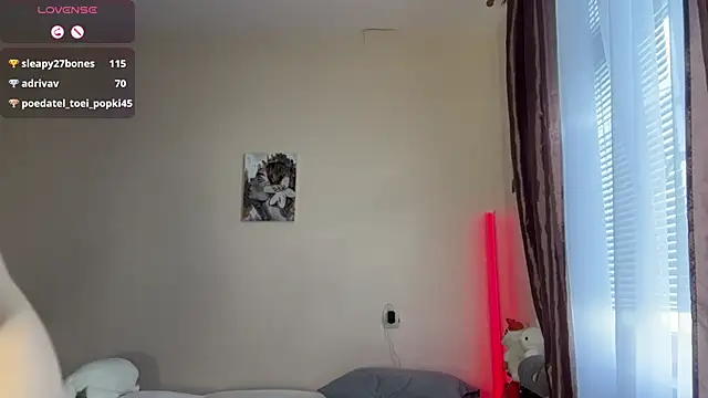 JanellHousen webcam